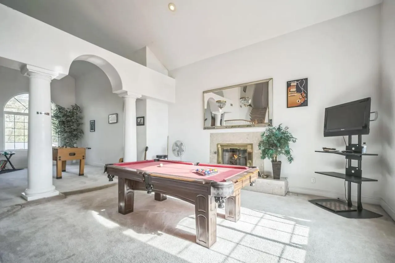 Semesterbostad 466 Massive 5 Bedroom Close To The Strip Las Vegas USA