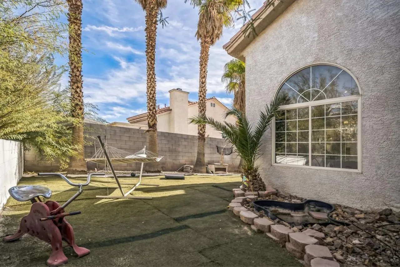 466 Massive 5 Bedroom Close To The Strip Las Vegas