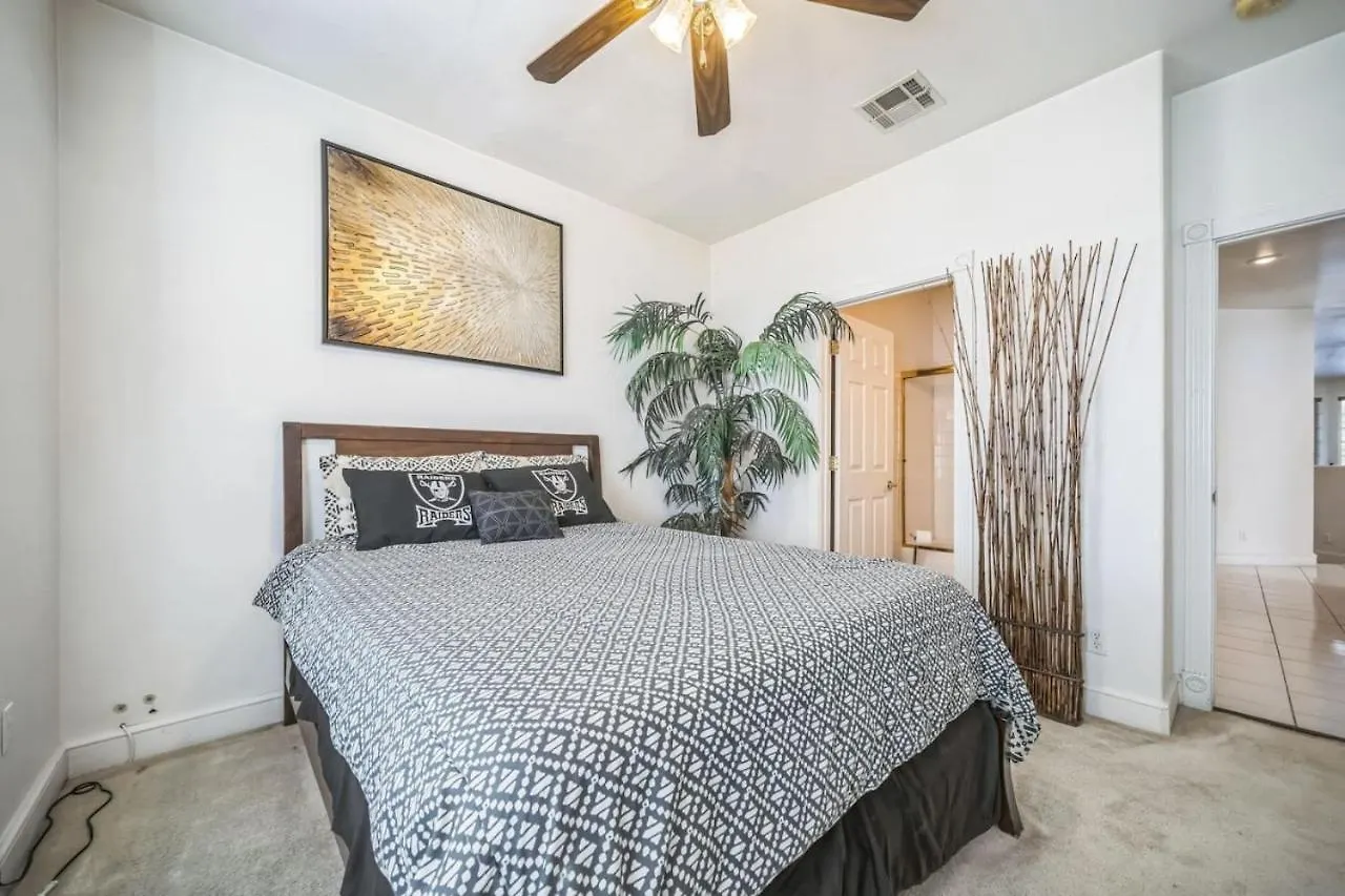 Semesterbostad 466 Massive 5 Bedroom Close To The Strip Las Vegas